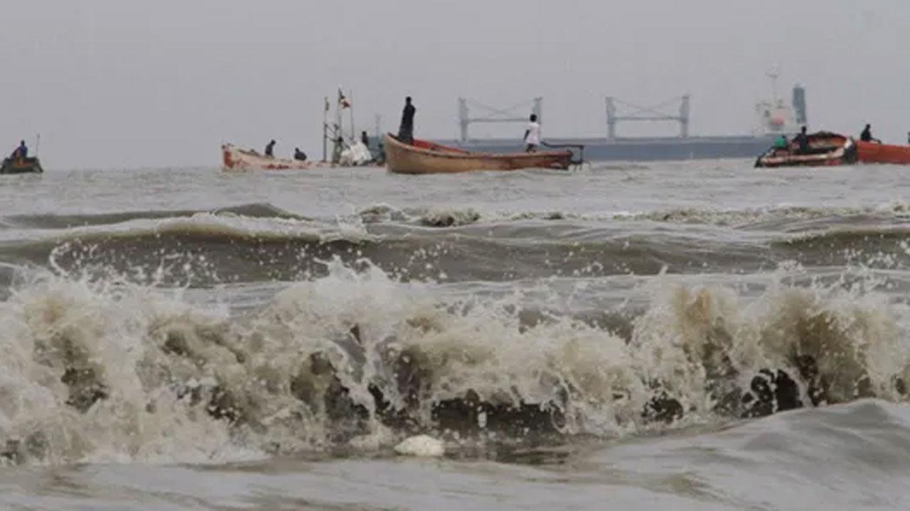 ৪৮ ঘণ্টার মধ্যে সাগরে লঘুচাপ সৃষ্টির আভাস